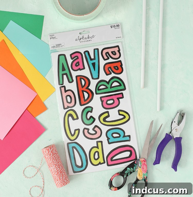 Steps for making a DIY summer banner for a gift basket