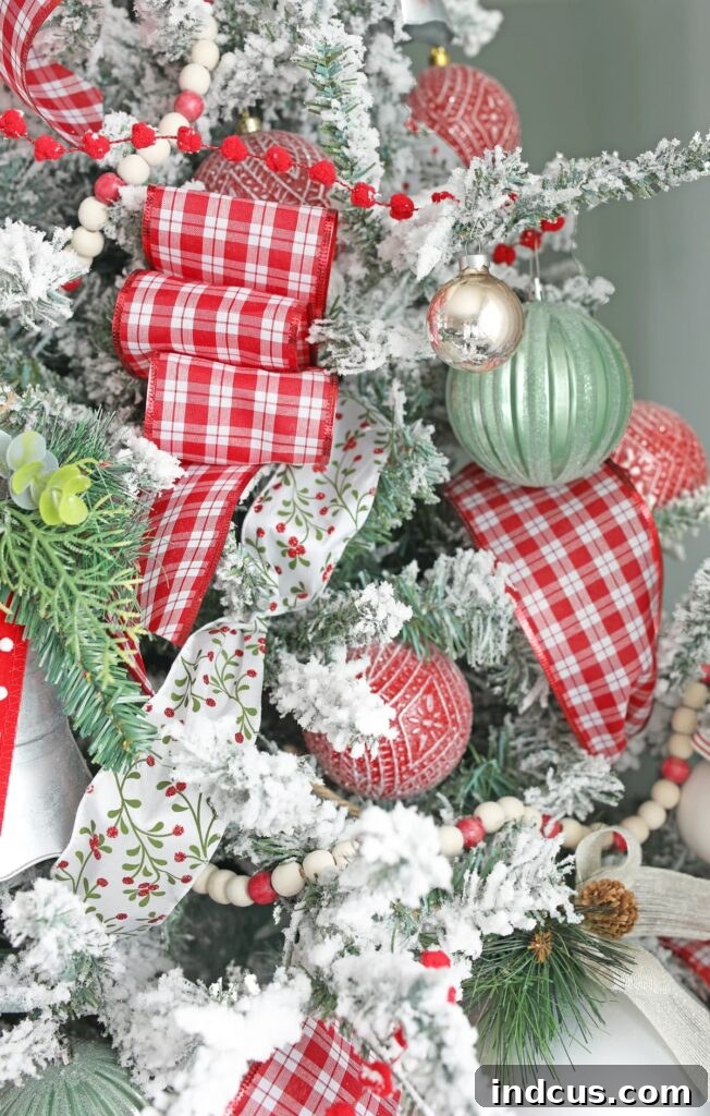 Christmas tree decorating tips and tricks for small ornaments