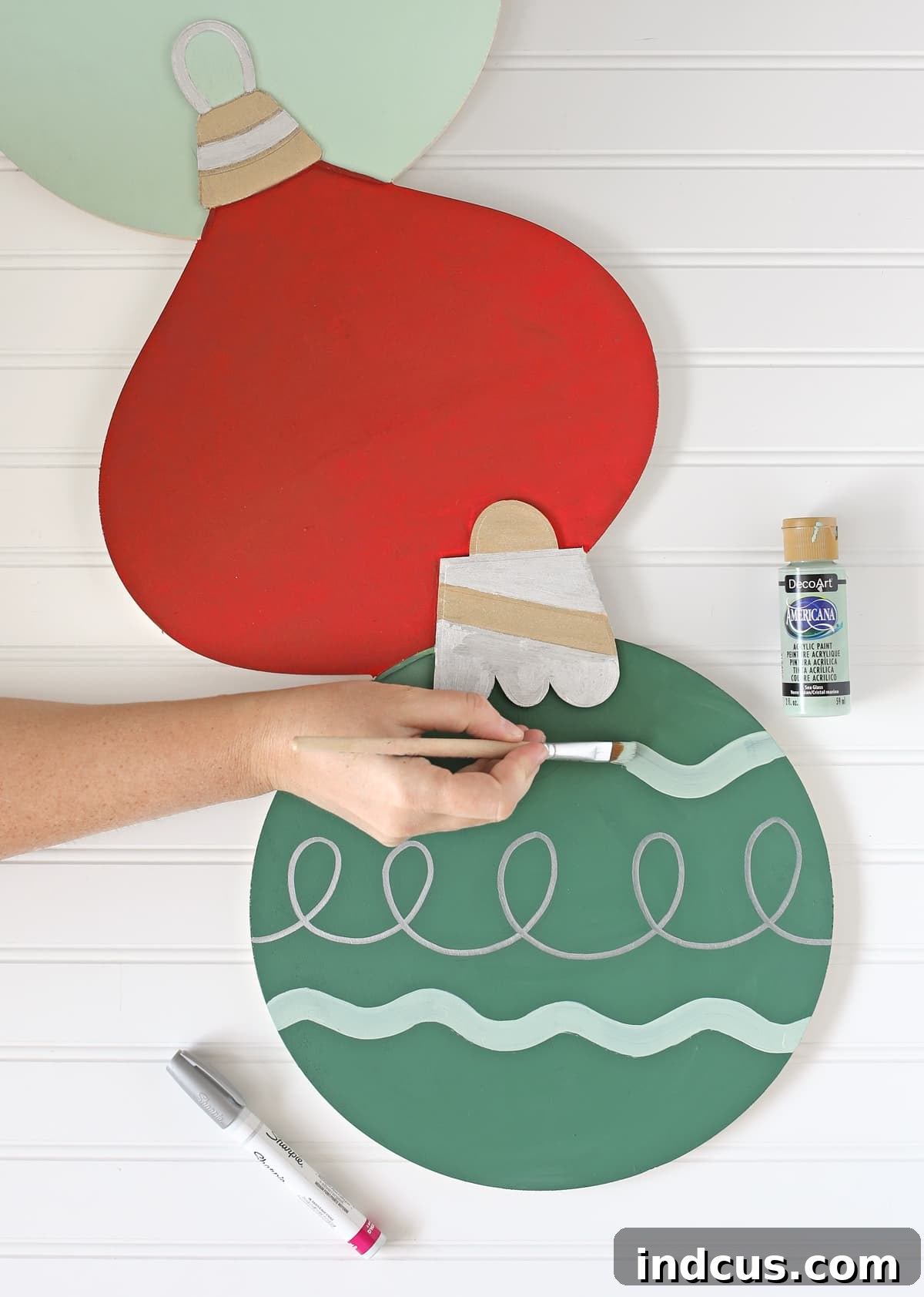 Flip-Side Festive Accents 6 painting designs onto wood a christmas ornament decoration