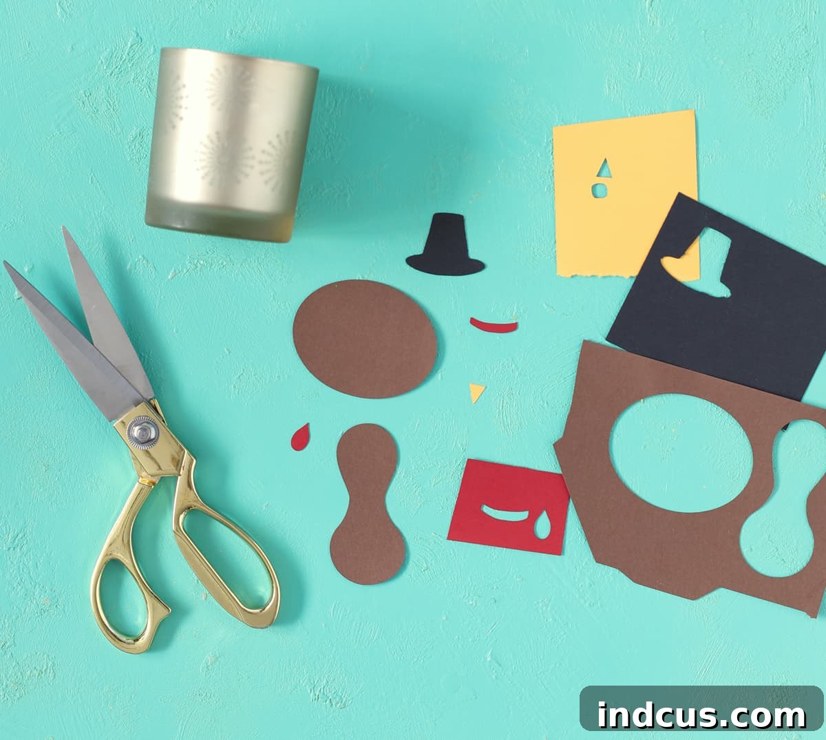 Paper-cut turkey craft for Thanksgiving