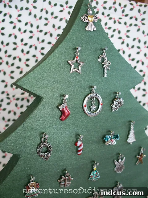 Handcrafted Holiday Countdowns 26 Christmas Charms Advent Tree
