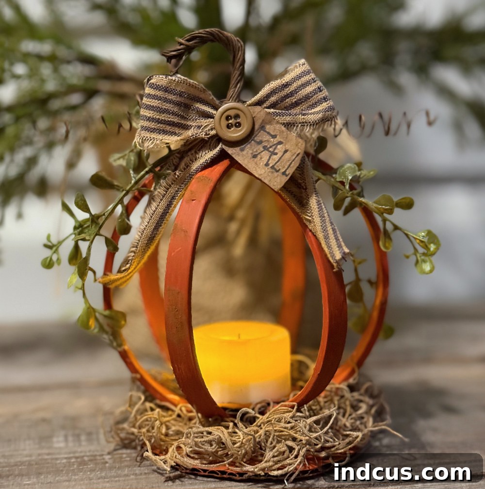DIY embroidery hoop pumpkin lantern fall decor
