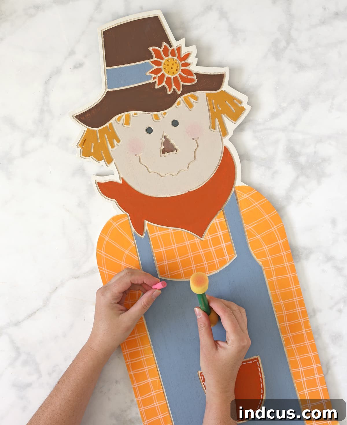 Reversible painted wooden scarecrow craft for fall and Christmas