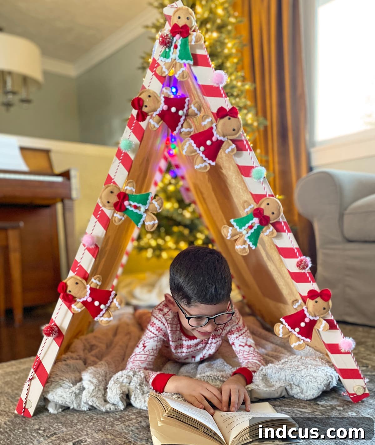diy gingerbread house fort, a cozy and festive children's hideaway