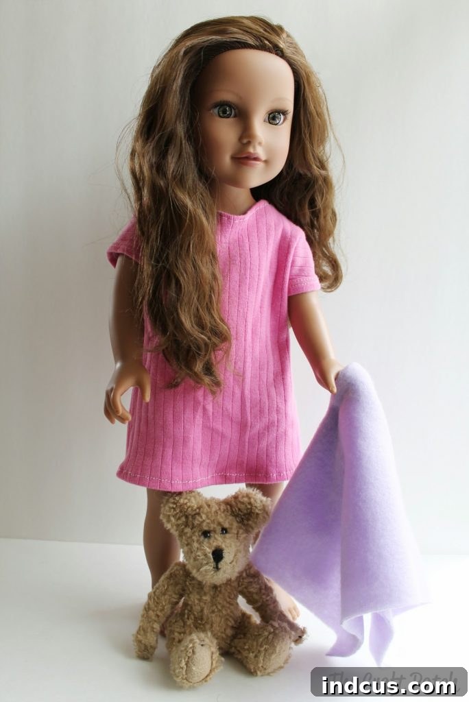 How to sew this adorable outfit for an American Girl Doll or other 18 inch doll American Girl Doll nightgown sewing project