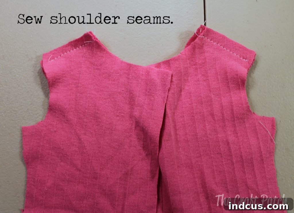 How to sew a shirt or dress for an american girl doll or other 18 inch doll sewing doll clothes shoulder seams