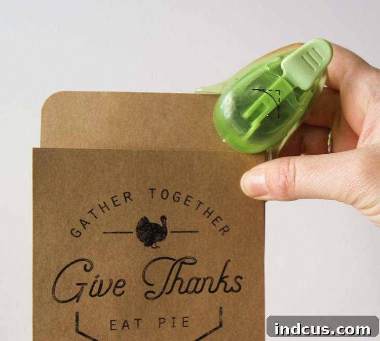 Free printable Thanksgiving utensil pouches