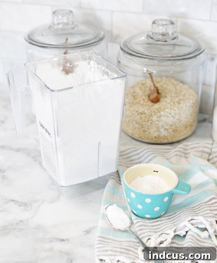 Proven Kitchen Solutions 4 Blender with granulated sugar being transformed into powdered sugar, a quick and easy kitchen hack
