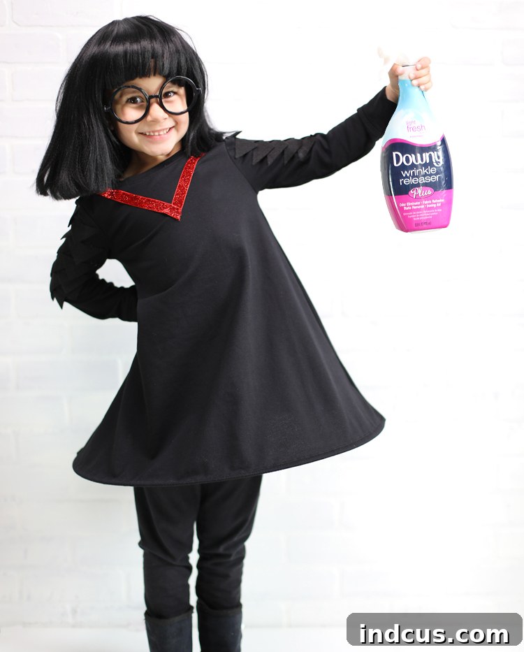 Child dressed as Edna Mode