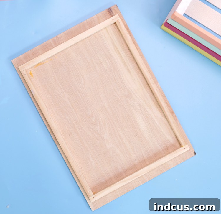 Cutting plywood for the upholstered crate lid base